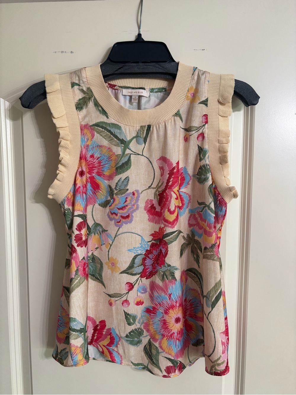 Skies Are Blue Floral Sleeveless Ruffle-Trim Top in Cream, Pink & Blue